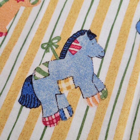 Toy Chest Animal Toss Fabric 2 yd x44" Bears Horse Quilt Sewing DIY Susan Winget - Picture 11 of 16